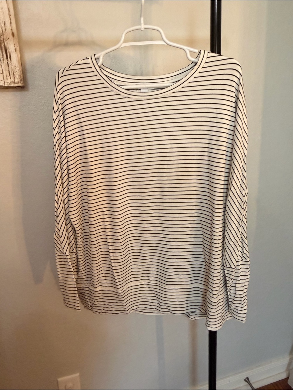 Daily Ritual Cream & Black Striped Long-Sleeve Top